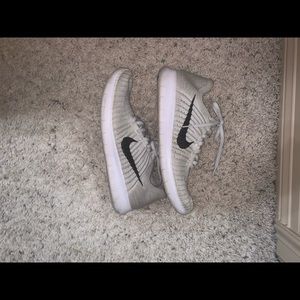 Nike Freerun flyknit shoes
